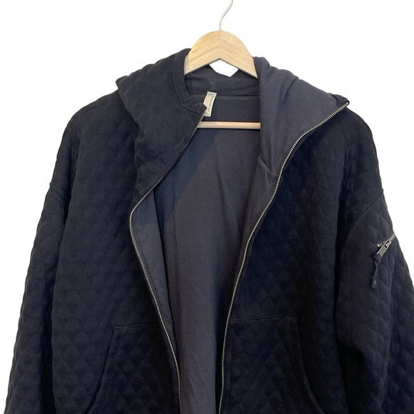 Free People Movement Hibernation Quilted Cropped Hoodie Jacket Size S Black - Picture 5 of 16